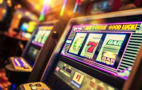 Evolution Gaming live dealer studio with multi-camera broadcast setup at nagita slot